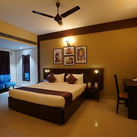 Neyyar Residency Hotel Neyyattinkara Eksteriør billede