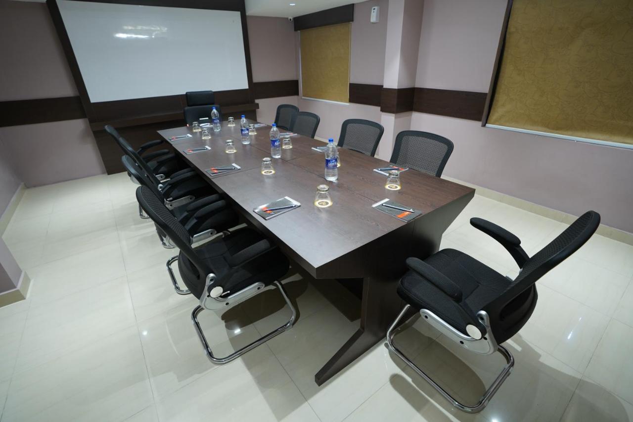 Neyyar Residency Hotel Neyyattinkara Eksteriør billede