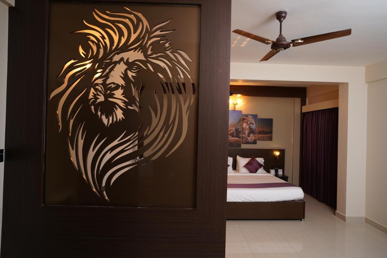 Neyyar Residency Hotel Neyyattinkara Eksteriør billede